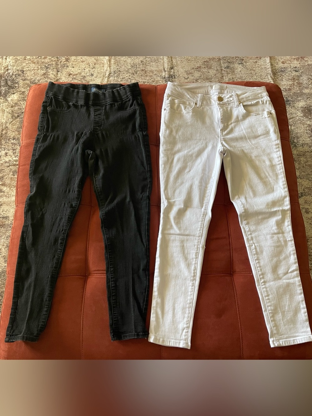 Old Navy Black & 1822 White Skinny Jeans Duo